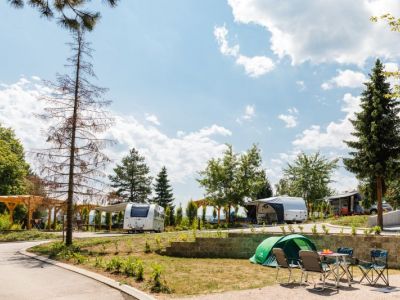 PLITVICE HOLIDAY RESORT Rakovica - Plitvička jezera