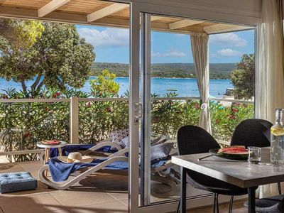 LOPARI CAMPING RESORT  Nerezine